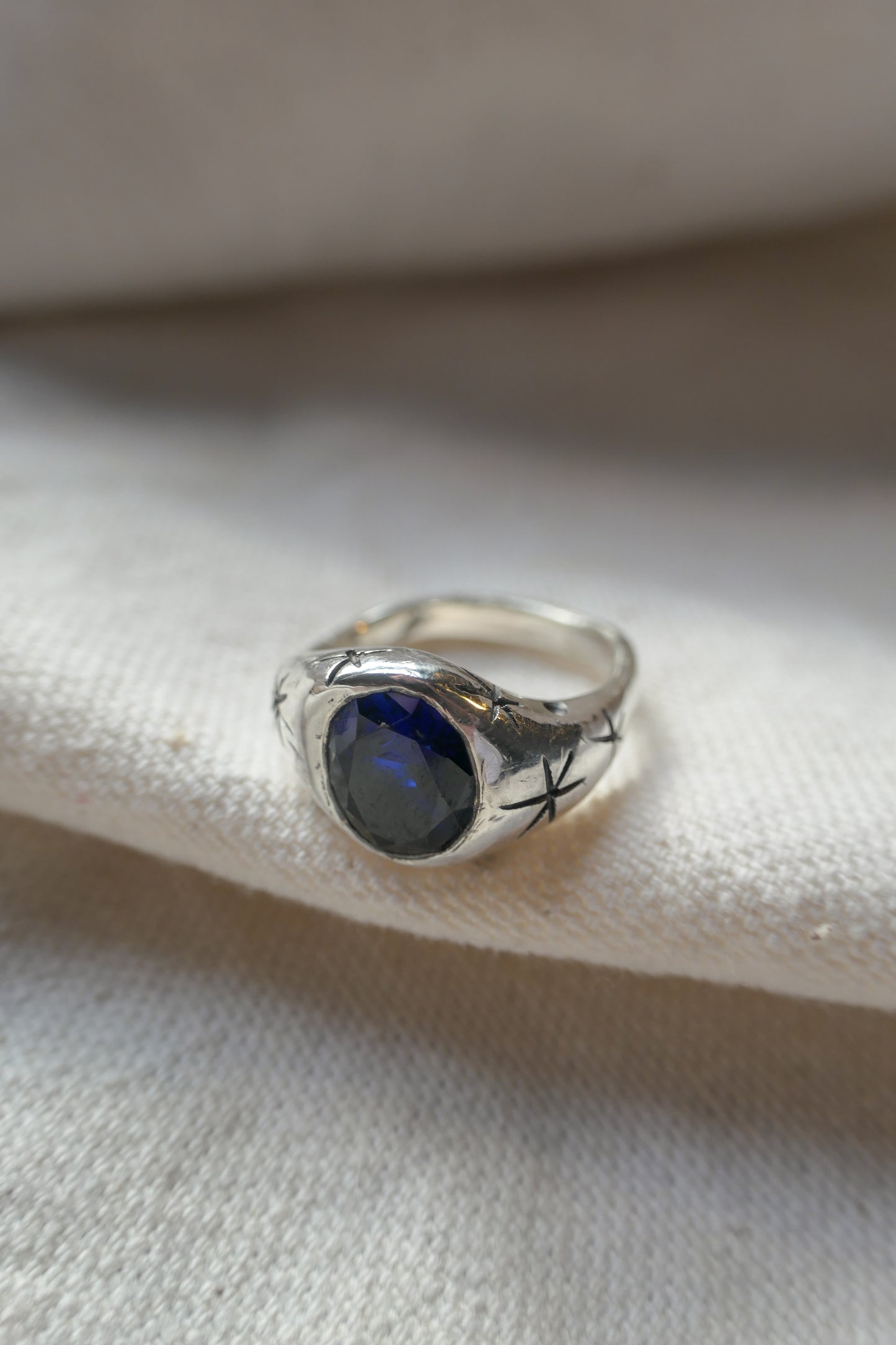 Nocturne Ring
